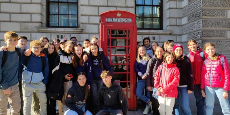 1701205043718a-1024x766